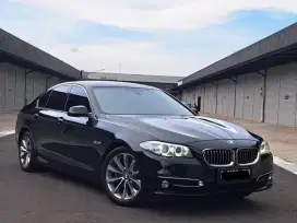 BMW 520i Luxury 2014 Low KM 35RB Antik