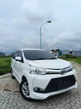 Toyota Avanza Veloz 1.3 AT