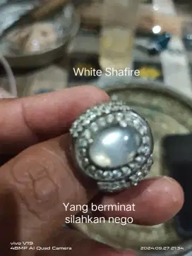 Permata White Safire