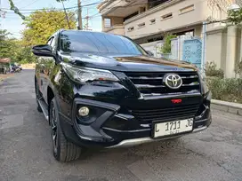 Toyota Fortuner 2.4 VRZ A/T 2019