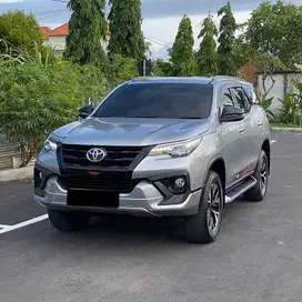 Toyota Fortuner VRZ TRD 2.4 AT - 2018