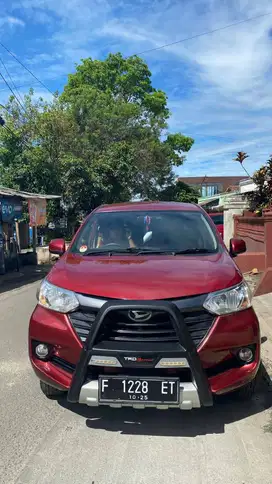 Daihatsu Xenia 2016 KM Rendah Mulus