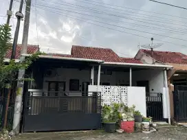 Rumah Nyaman Siap Huni Sudah Full Renov plus Kitchen Set