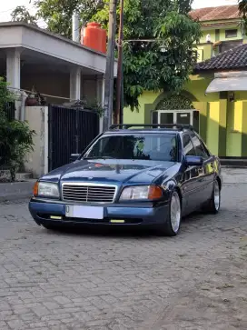 Jual Mercedez Benz C180 Mercy 1800cc Manual Mulus Siap Nongkrong