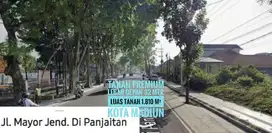 Tanah Pekarangan, Tengah KOTA MADIUN Jl. Panjaitan, Lokasi Istimewa