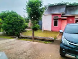 Rumah dijual posisi Hoek, bangunan asli dri Ciputra
