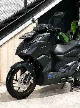 Vario 160 Abs 2024 Matte Black.Odo 2rb km.Nopol N Malang Kota(Gilbert)