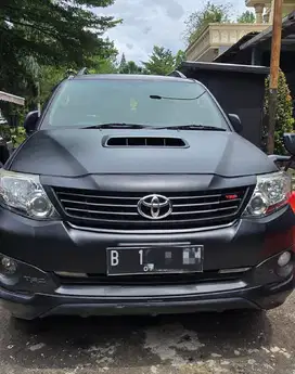 Toyota Fortuner G VNT Turbo 2,5 Diesel AT, Tgn 1 a/n Sendiri.