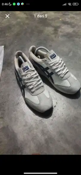 Jual sepatu onitsuka Tiger ukuran 42.