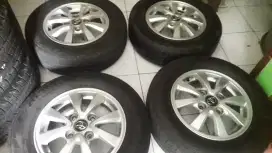 VELG toyota avanza G ring 14 sama Ban