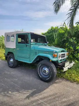 Toyota hardtop landcruiser FJ40 Asli Panel tahun 1982