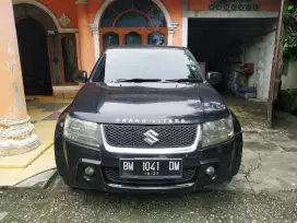 Grand Vitara 2007 Hitam Metalik Pemakaian Pribadi