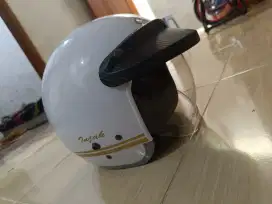 Helmets Injak ukuran M