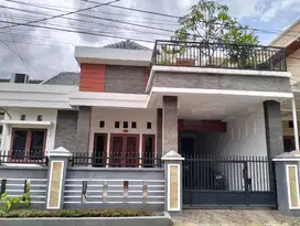 Di jual rumah mewah di daerah ringroad