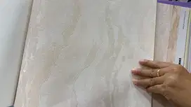 DI CARI KARYAWATI YANG BERPENGALAMAN