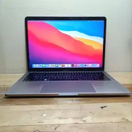 Macbook Pro 13 tahun 2017 core i5 Ram 8 GB SSD 256 GB