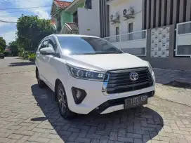 Toyota INNOVA REBORN V Diesel Matic putih 2022