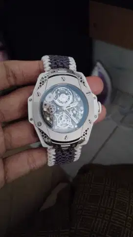 Jam Hublot Swiss limited