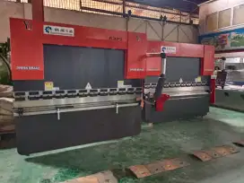 Mesin bending 63t × 2500