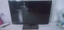 TV TOSHIBA 32 INCH/RUSAK LCD