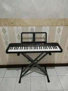 Keyboard Yamaha PSR F52