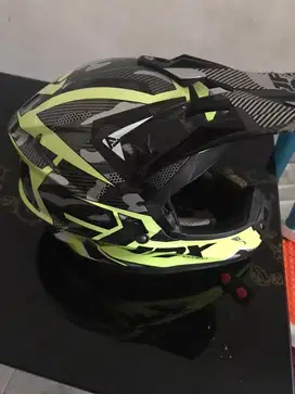 Helm jpx35 uk XL