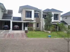 Sewa Hunian 2LT Dgn 3KT Graha Taman Pelangi Dpn Danau GTP BSB City