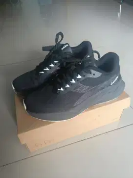 Sepatu Diadora Pria DIARU240103B KALIBER (M)