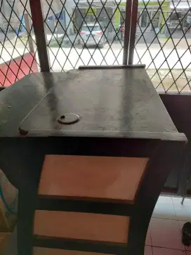 Meja multi fungsi