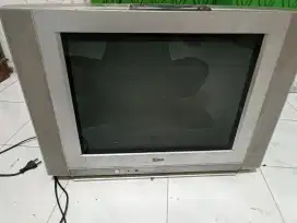 Tv tabung LG 24inc kondisi normal siap pakek TV aja