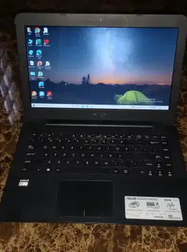 Laptop Asus X4542W