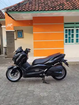 XMAX 300 CC MULUS TINGGAL PAKAI