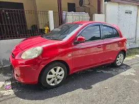 Nissan March 2012 merah A/T