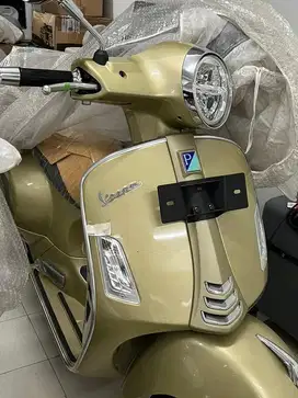 VESPA PIAGGIO GTS 300 SPECIAL 75Th ANNIVERSARY (NEW LIMITED EDITION)