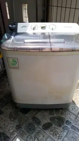 Mesin Cuci 2-tabung