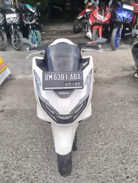 Dijual cepat Honda PCX abs tahun 2021