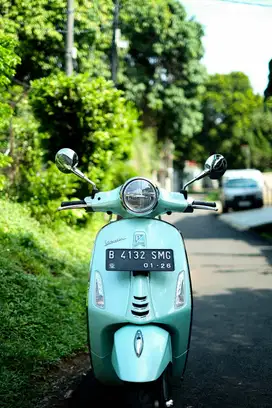 PIAGGIO VESPA METIC PRIMAVERA 150 IGET FACELIFT 2020 ( BISA KREDIT )