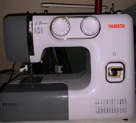 Mesin jahit portable yamata fy e300