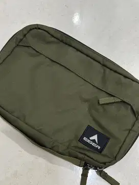 Tas Eiger Kecil Buat Gadget Bekas 99% Mulus