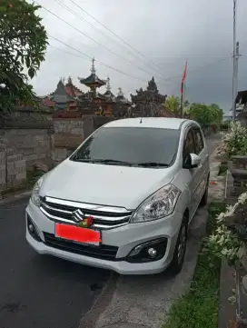 Ertiga TH 2017 1.5 GX Bensin Matic A/T Putih