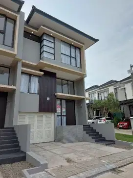 Rumah 3 lantai siap huni di Jatiasih Bekasi