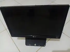 Monitor LG 16M37A-B