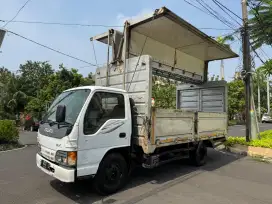 Truk Isuzu elf wing box istimewa siap pakai