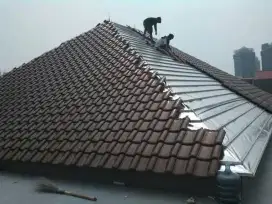 Bongkar pasang rangka atap bajaringan genteng keramik