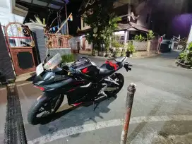 CBR 250 ABS Dijual cepat, bisa nego, no minus,pemakaian sendiri