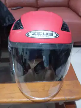 Helm Zeus half face 610 XL