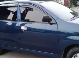 Dijual mobil daihatsu xenia