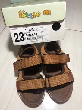 Preloved sandal gunung little m