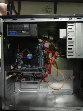 PC ( Motherboard  GIGABYTE GA -H61M-S2V-B3
Proce core i3 gen 2 )