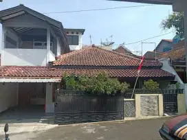 Rumah ini dijual